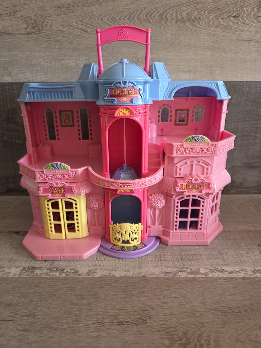 FISHER PRICE 2001 Loving Family Hotel Playset Working Elevator Cafe Boutique g55